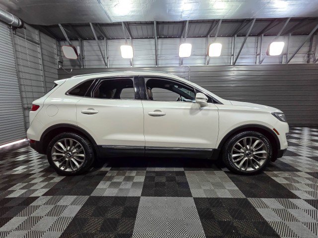 Used 2017 Lincoln MKC Reserve image 9
