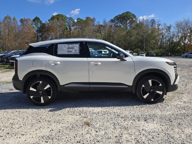New 2026 Nissan Kicks SR FWD image 9