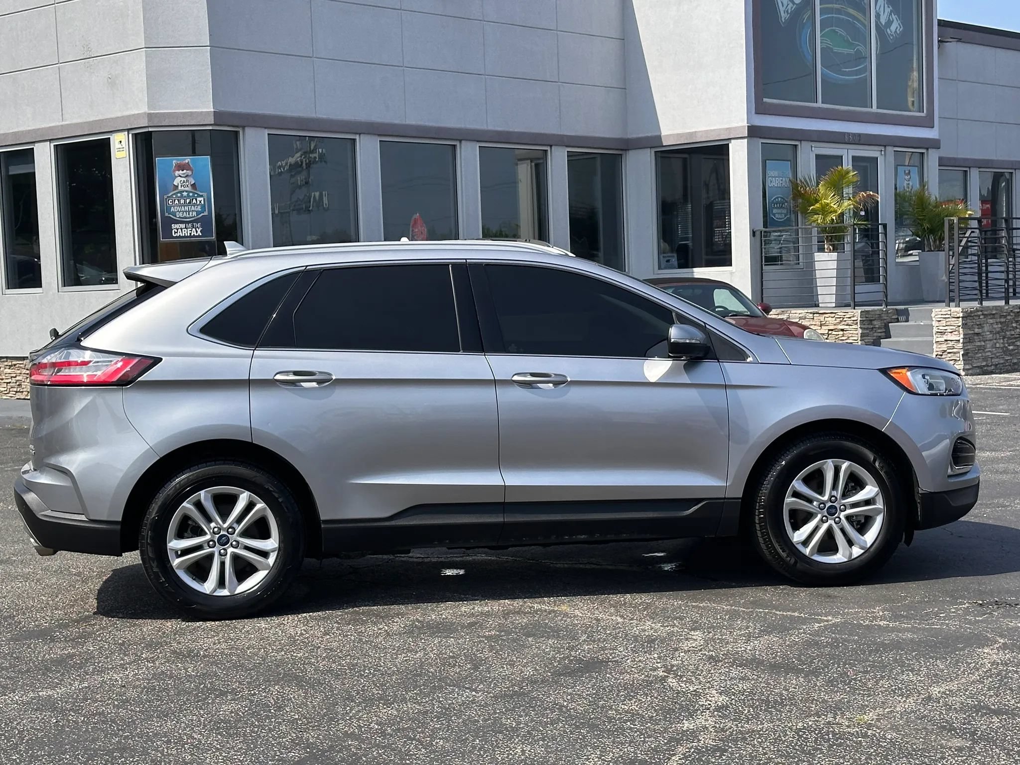 Used 2020 Ford Edge SEL FWD image 5