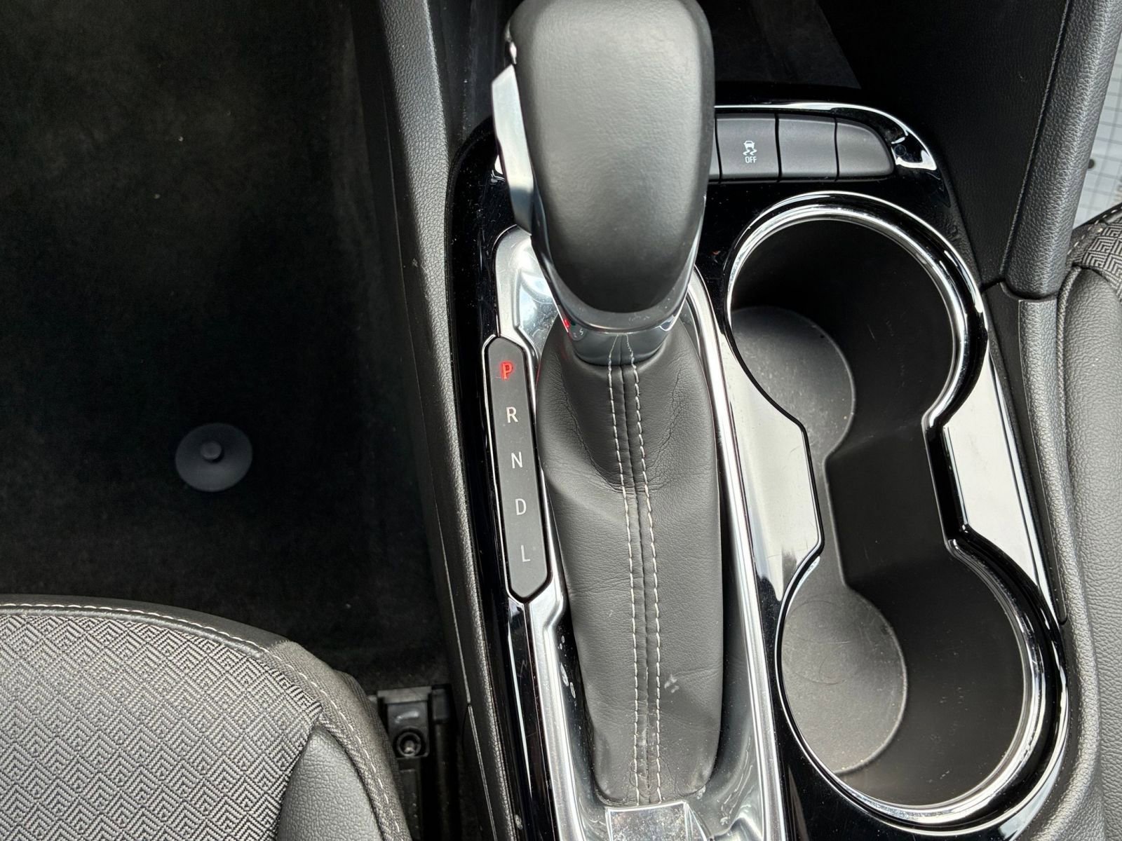 Used 2025 Buick Encore GX Preferred image 41