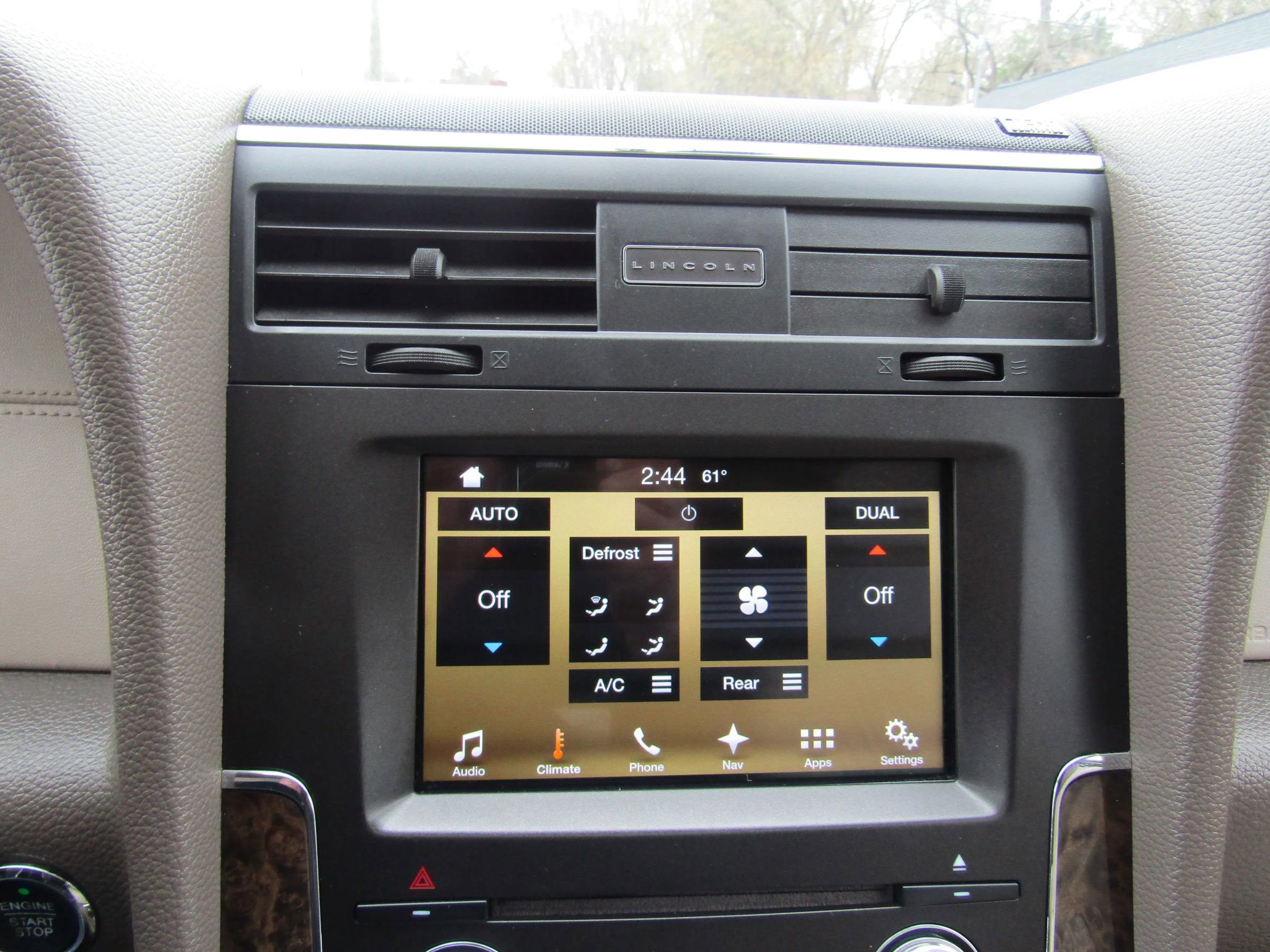 Used 2016 Lincoln Navigator L Select AWD/4WD image 33