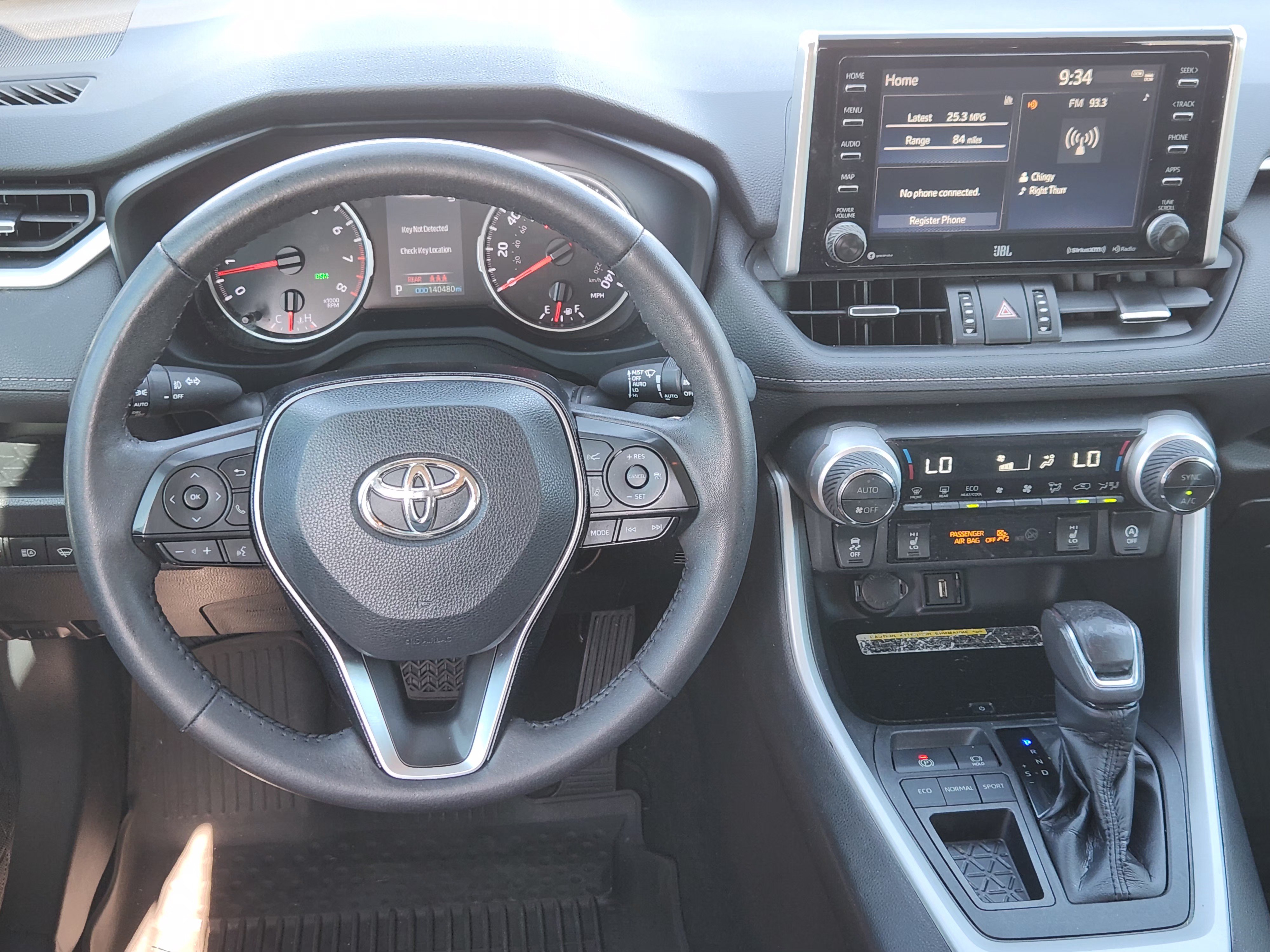 Used 2021 Toyota RAV4 XLE Premium FWD image 28