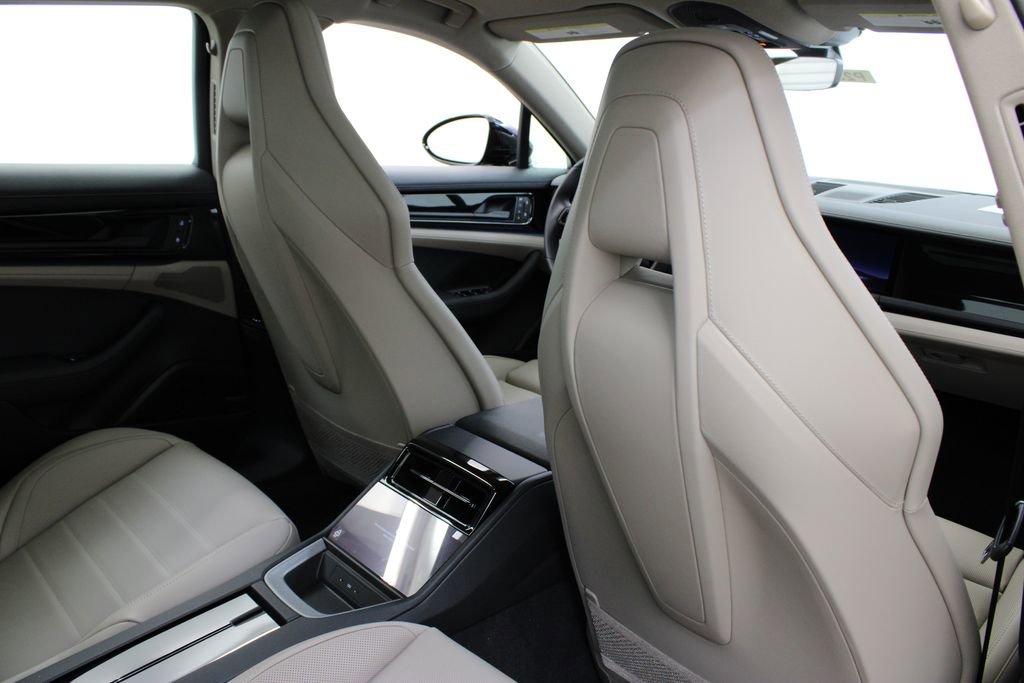 New 2026 Porsche Panamera image 26