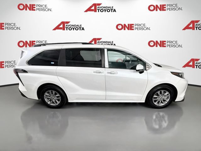 Certified 2024 Toyota Sienna XLE FWD image 9