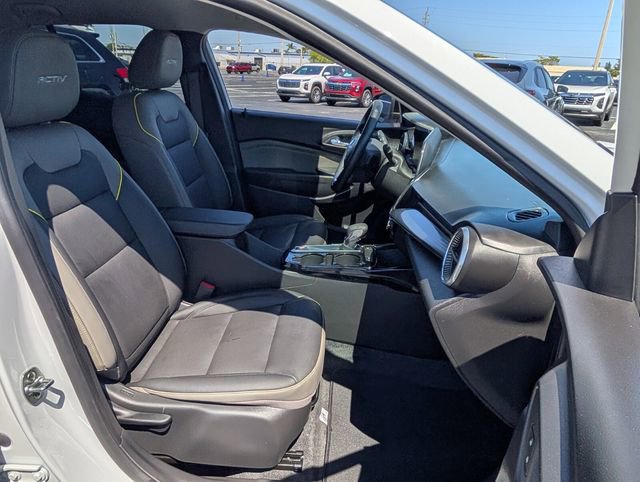 Used 2025 Chevrolet Trax ACTIV w/ Driver Confidence Package image 20
