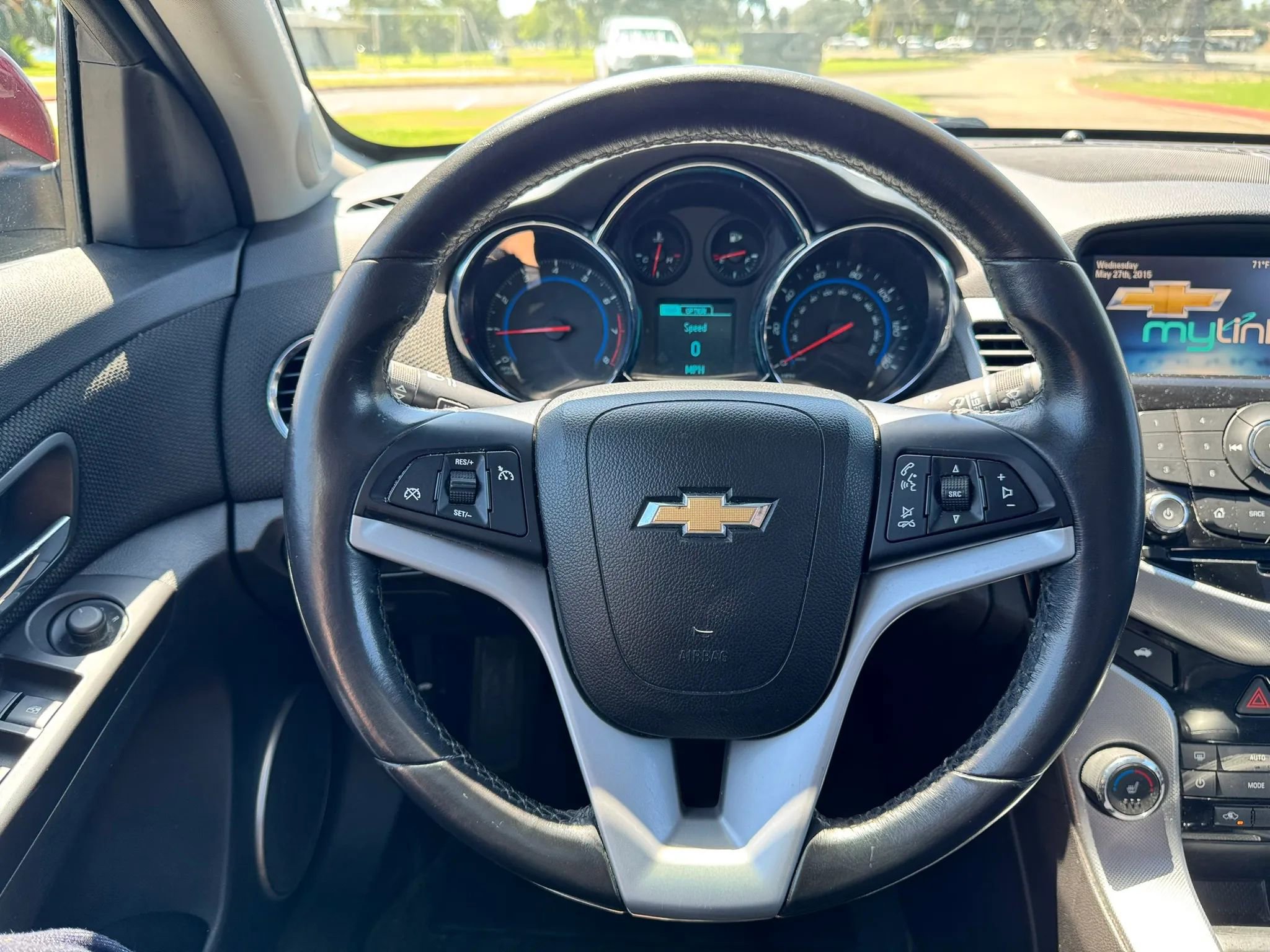 Used 2016 Chevrolet Cruze LTZ w/ Sun, Sound and Sport Package FWD image 18