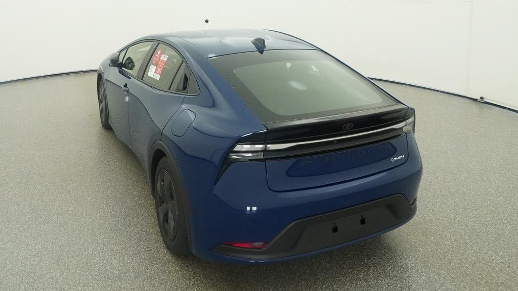 New 2027 Toyota Prius Plug-In Hybrid FWD image 6
