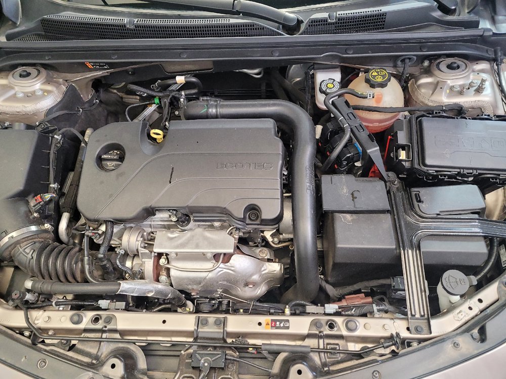 Used 2022 Chevrolet Malibu LT FWD image 30