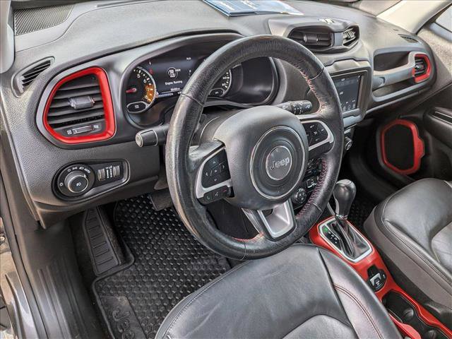 Used 2018 Jeep Renegade Trailhawk image 10