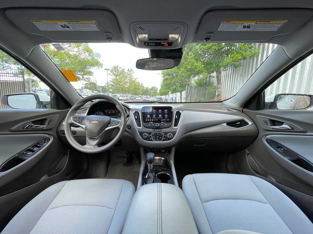 Used 2025 Chevrolet Malibu LT FWD image 28