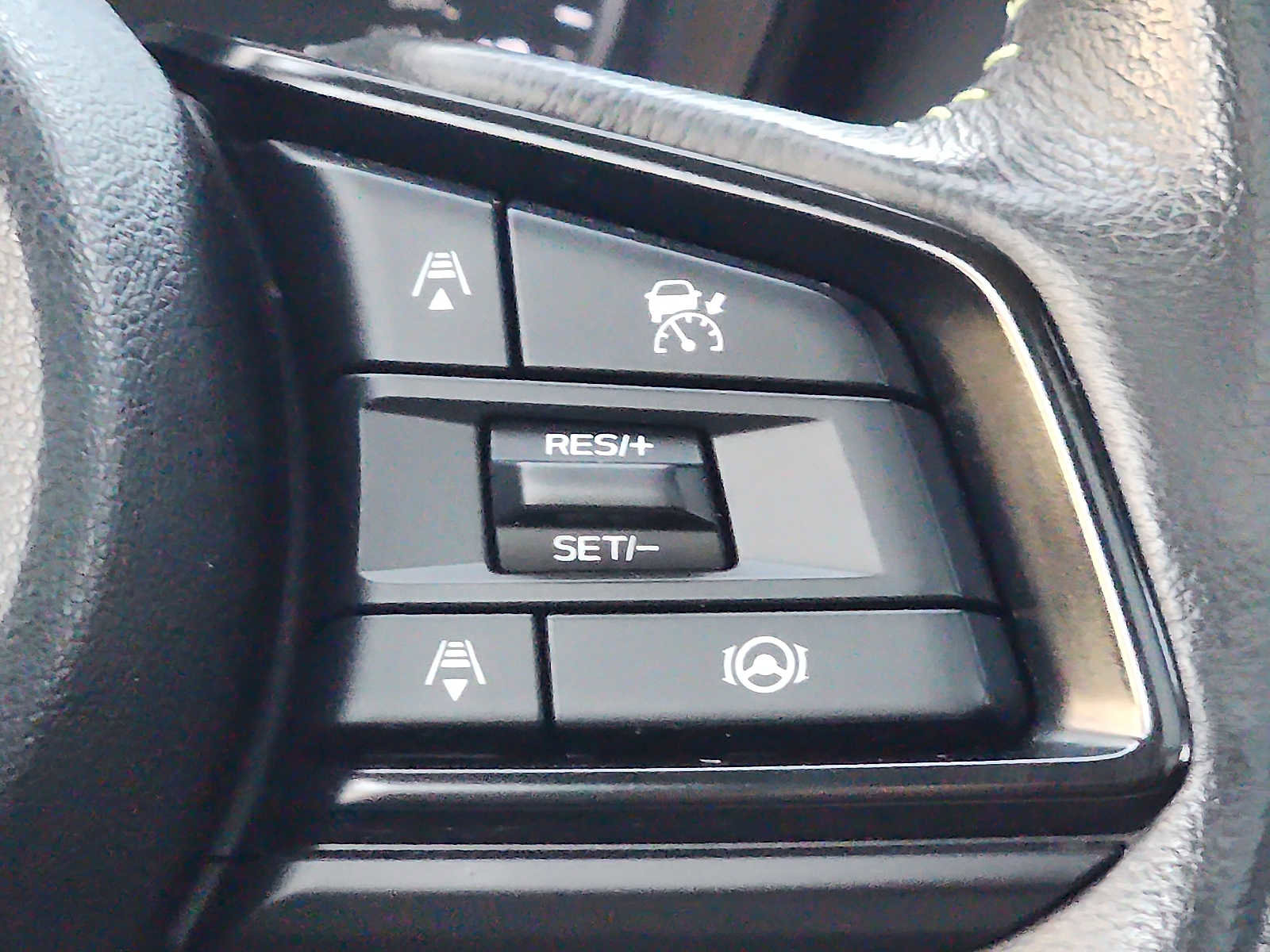 Used 2023 Subaru Ascent Onyx Edition image 22