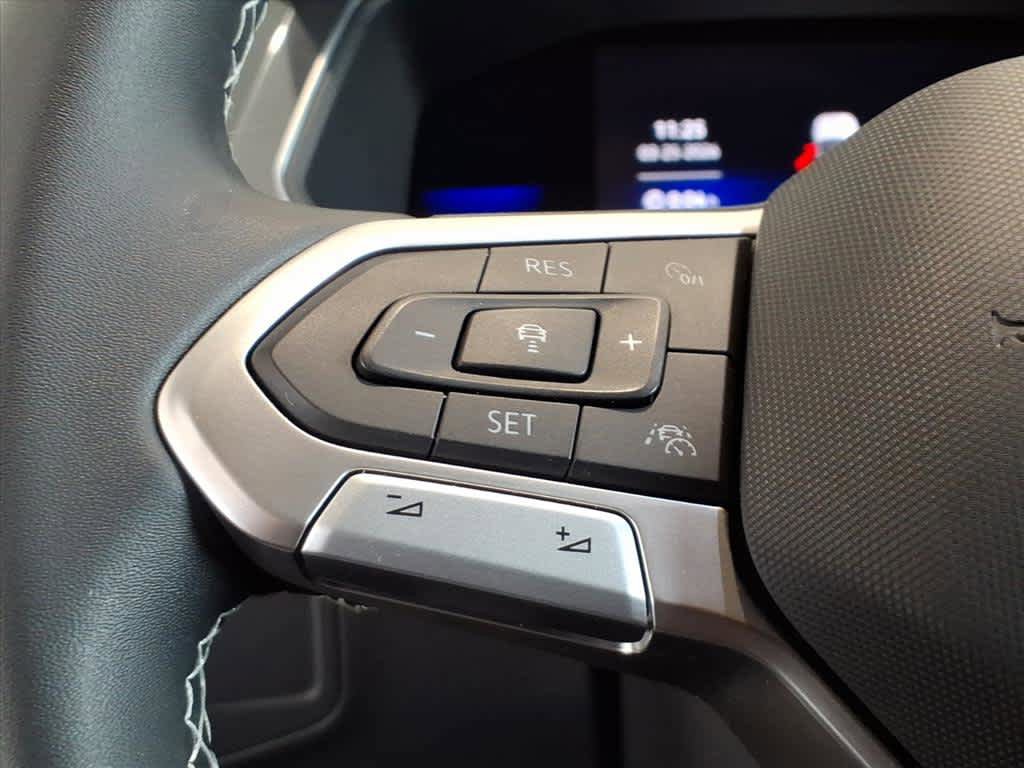 Certified 2023 Volkswagen Tiguan SE image 15