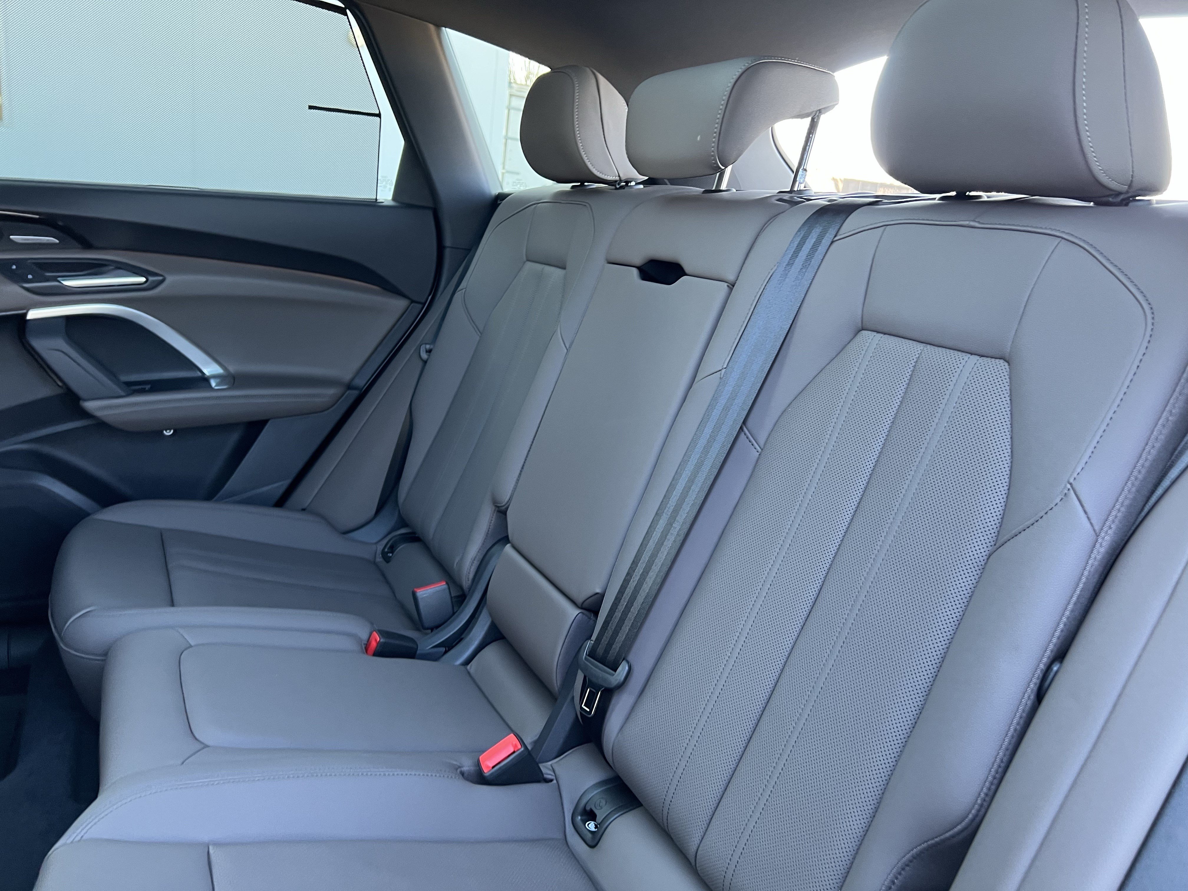 Used 2025 Audi Q5 Premium w/ Premium Plus AWD/4WD image 33