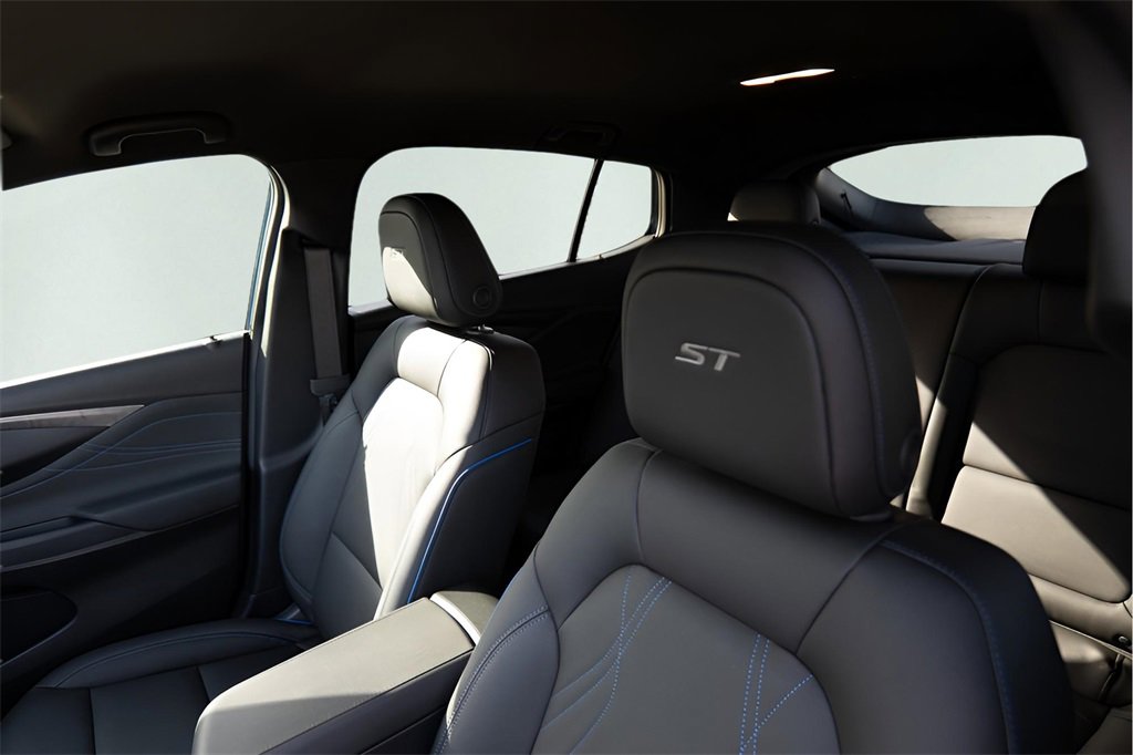 New 2026 Buick Envista Sport Touring w/ Convenience I Package image 10
