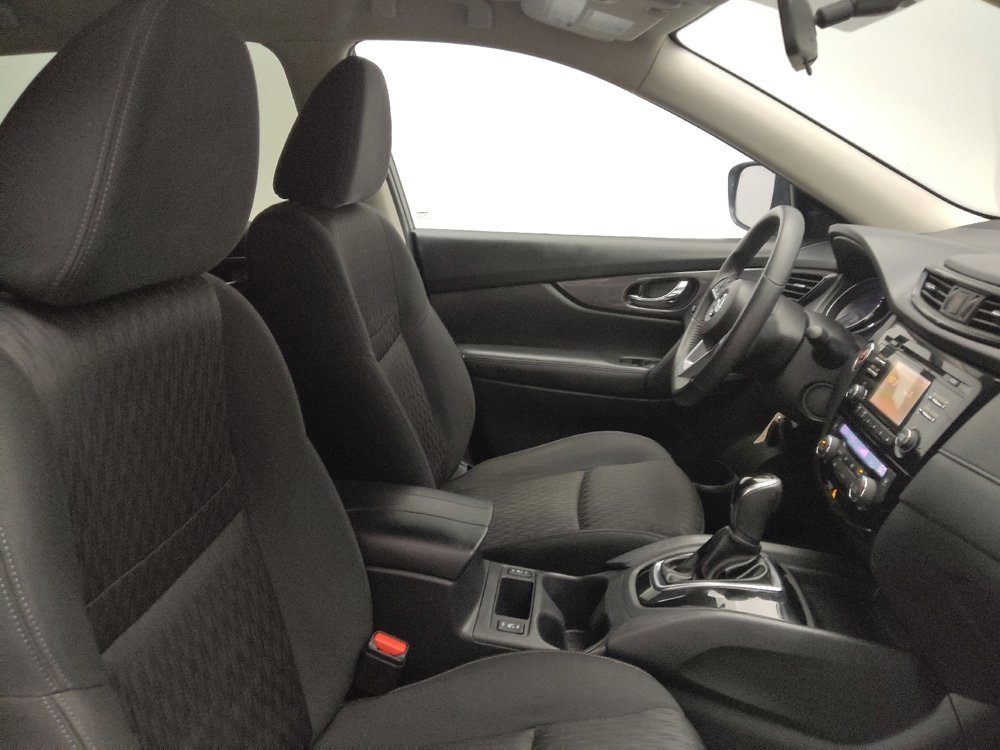 Used 2017 Nissan Rogue SV FWD image 21