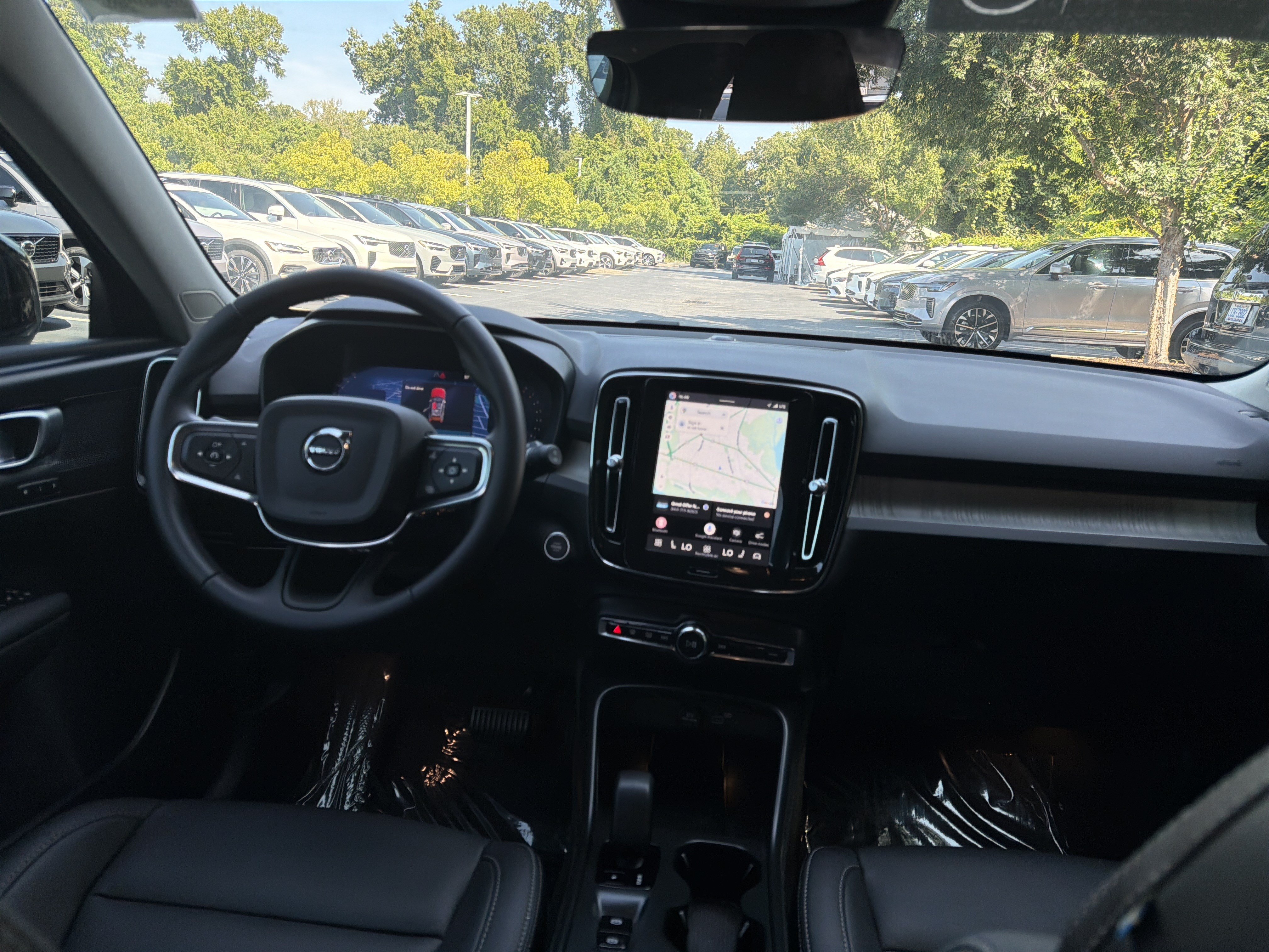 Certified 2026 Volvo XC40 B4 Core FWD image 43