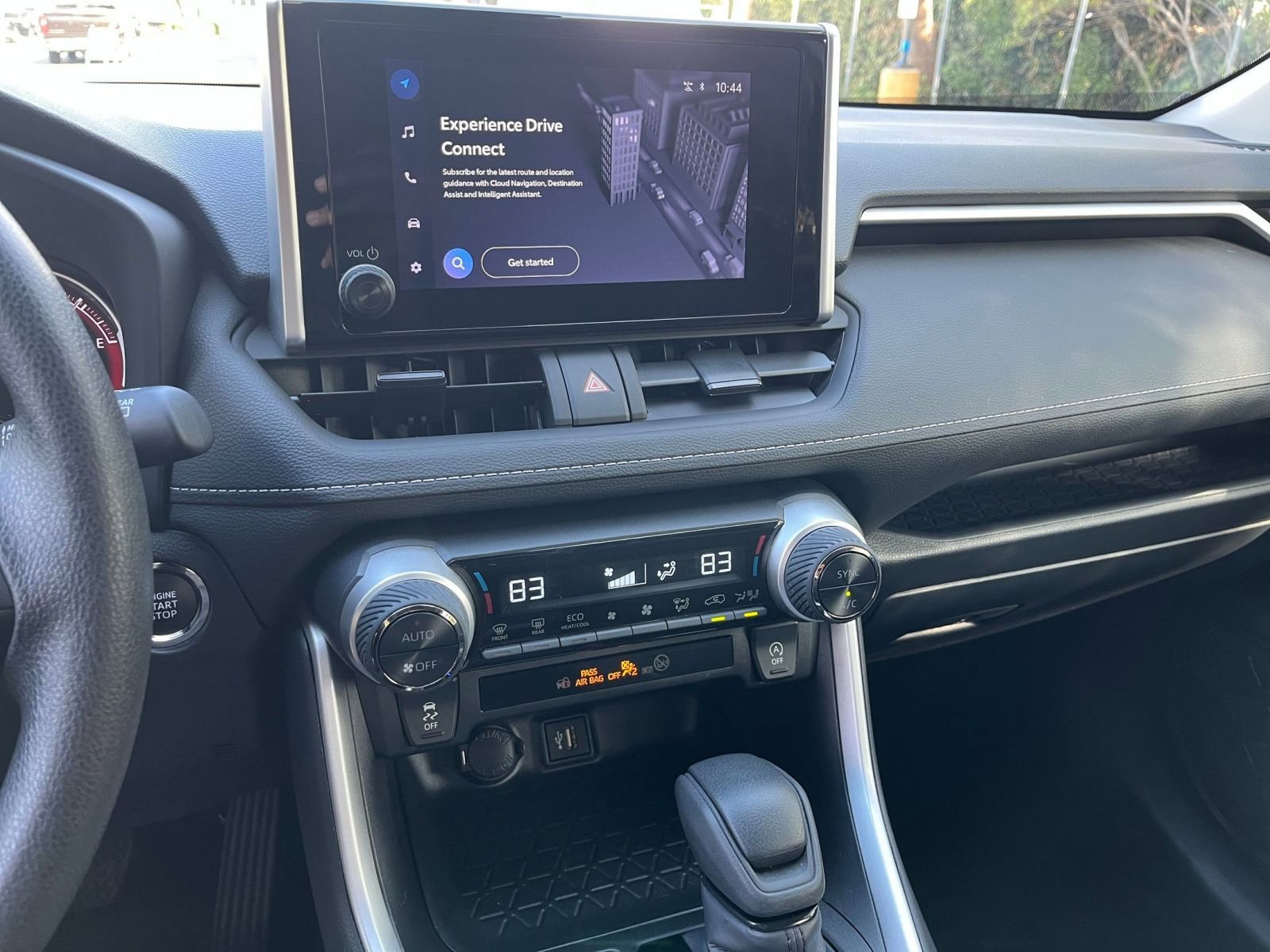 Used 2025 Toyota RAV4 XLE image 18