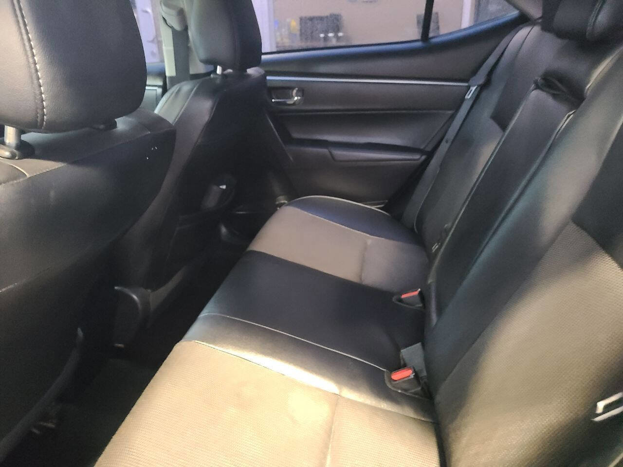 Used 2016 Toyota Corolla S Special Edition image 25