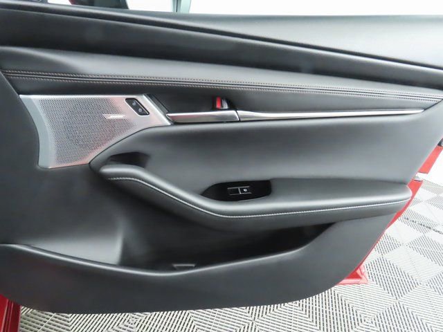 Used 2025 MAZDA MAZDA3 2.5 Turbo Sedan w/Premium Plus image 26