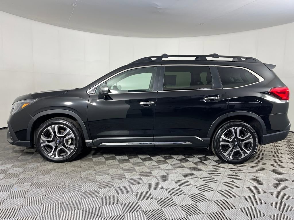 Used 2023 Subaru Ascent Touring image 9