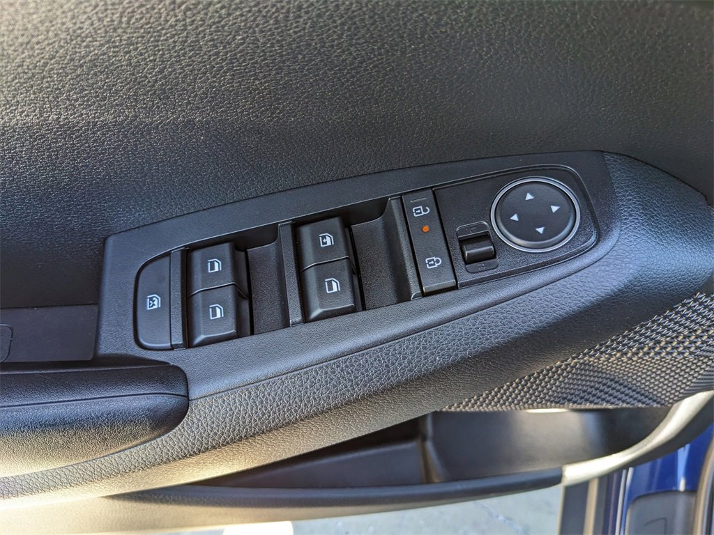 Certified 2025 Kia Seltos LX image 21