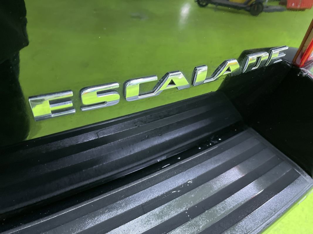 Used 2013 Cadillac Escalade Platinum image 14