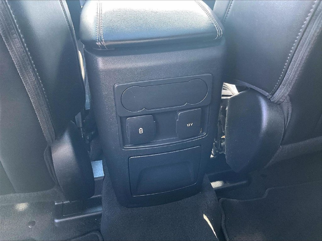 Used 2023 Ford Explorer XLT w/ Equipment Group 202A AWD/4WD image 29