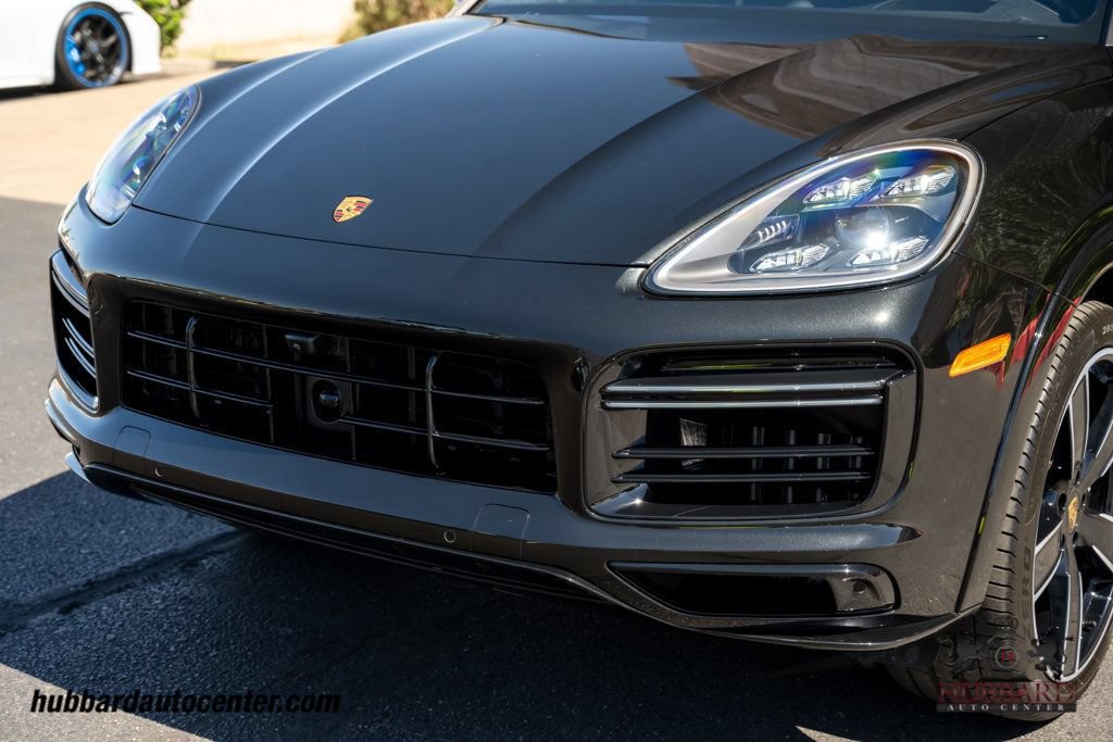 Used 2023 Porsche Cayenne Turbo AWD/4WD image 40