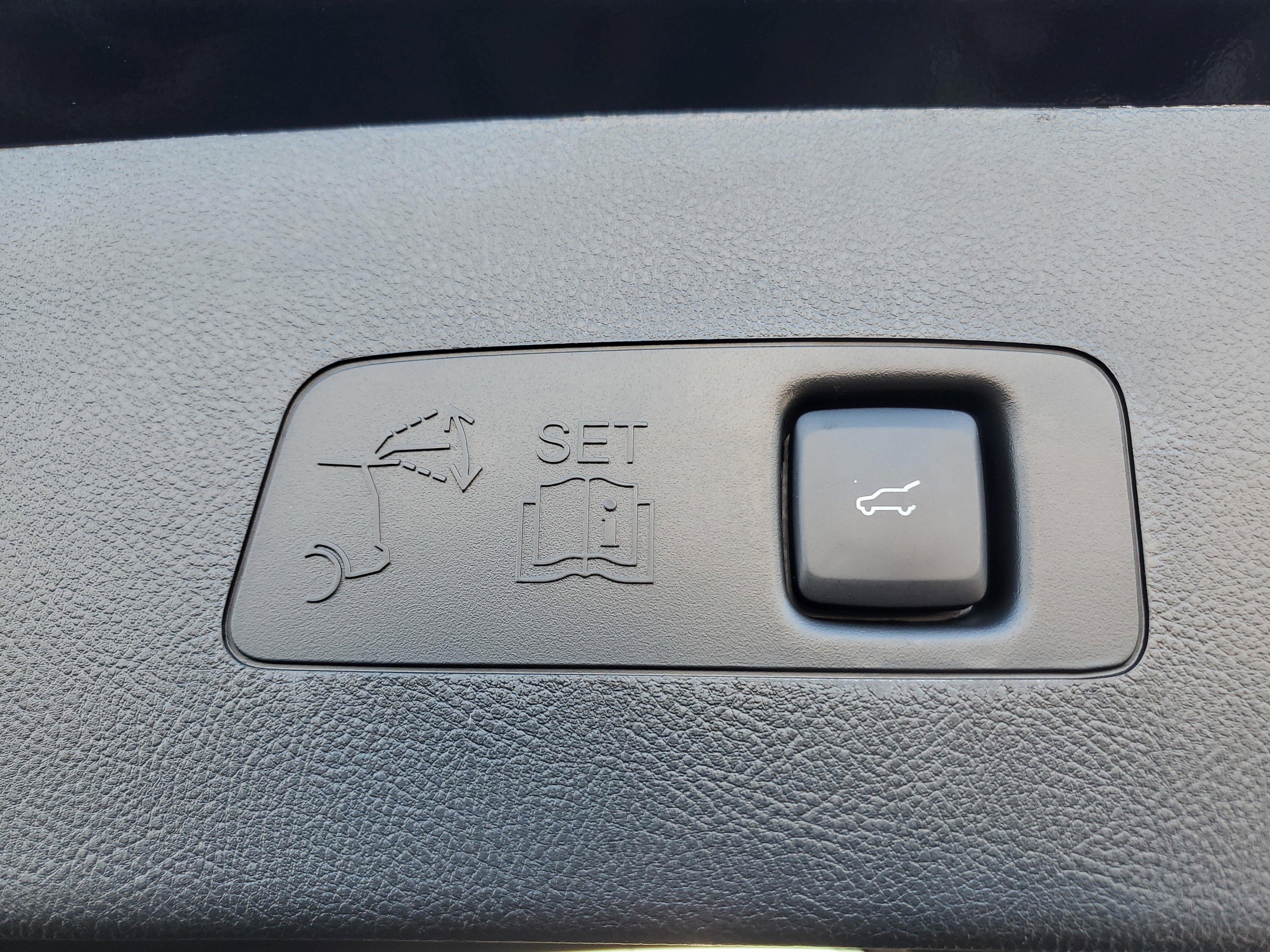 New 2026 Lincoln Corsair Premiere image 30