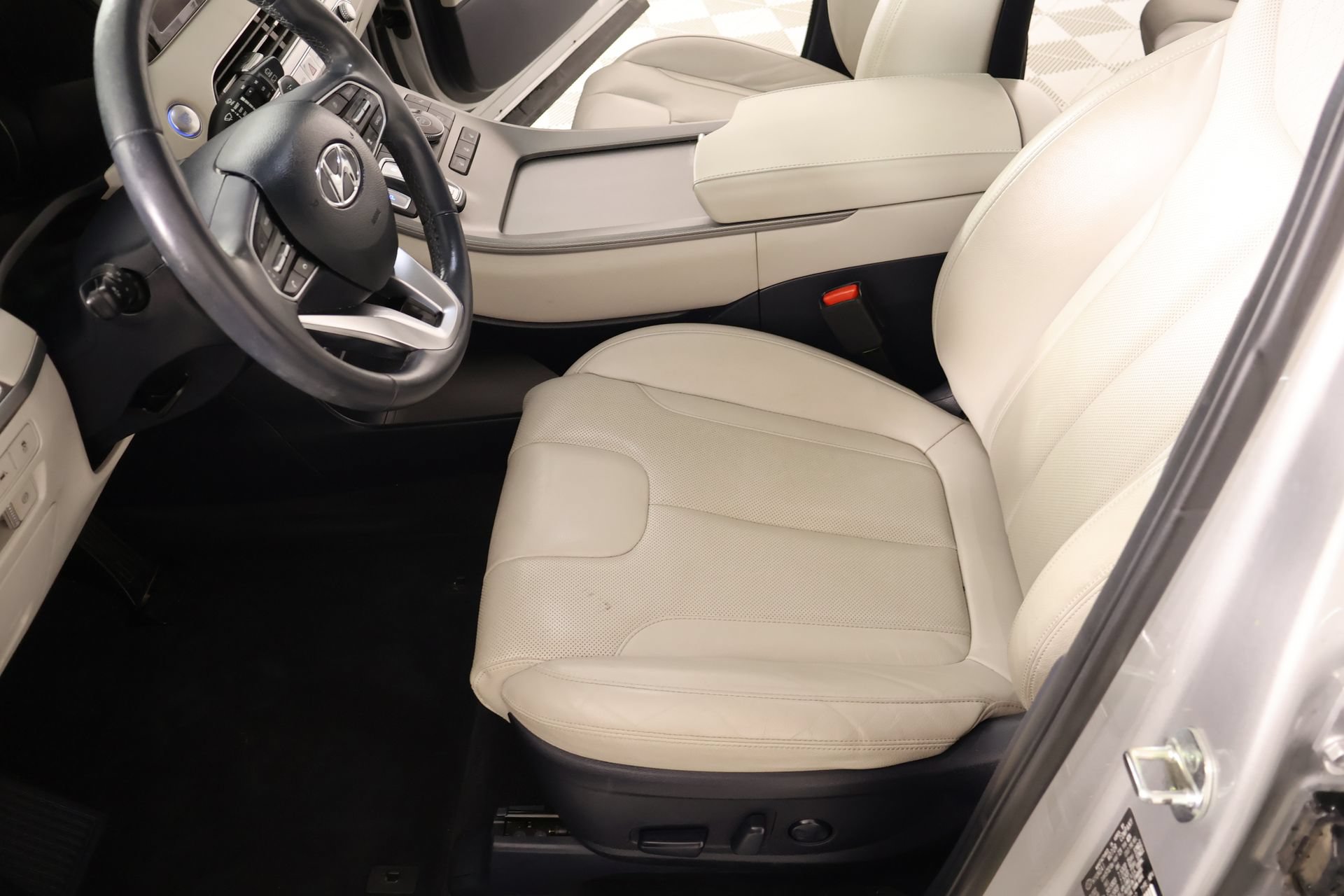 Used 2022 Hyundai Palisade SEL w/ 8P Bench Seat Package FWD image 12