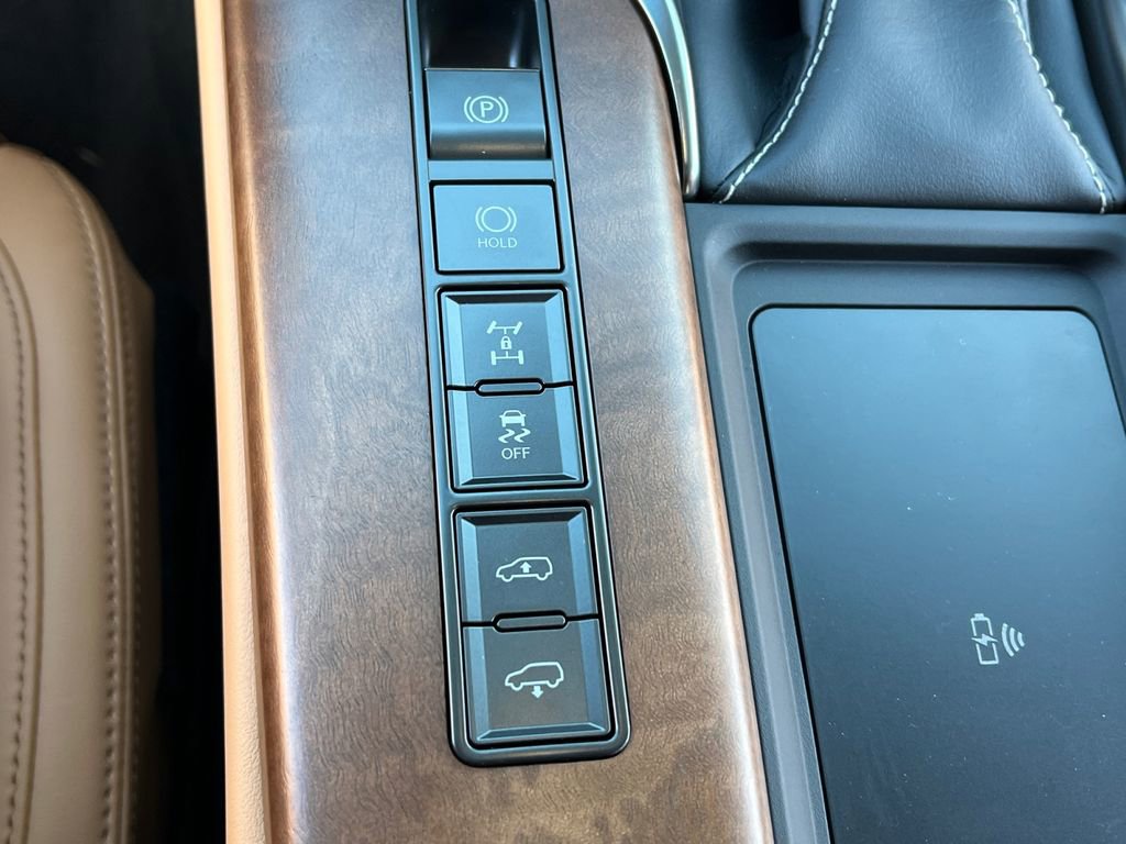 New 2025 Lexus LX 600 4WD w/ Luxury Package image 28