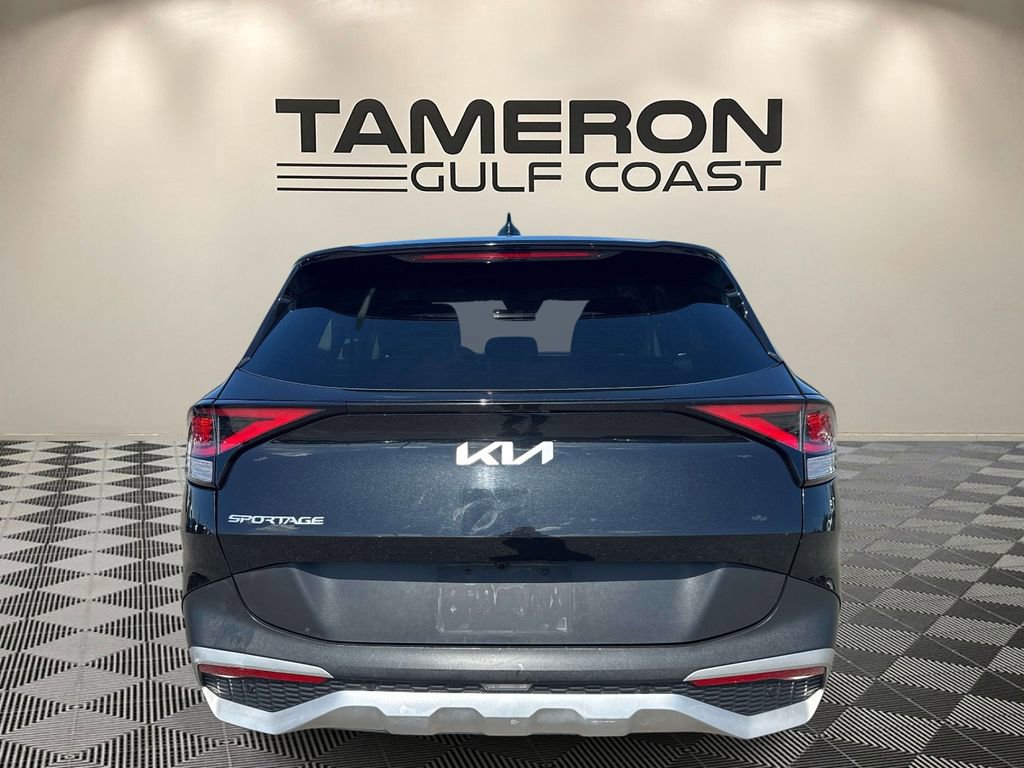 Used 2024 Kia Sportage LX image 6
