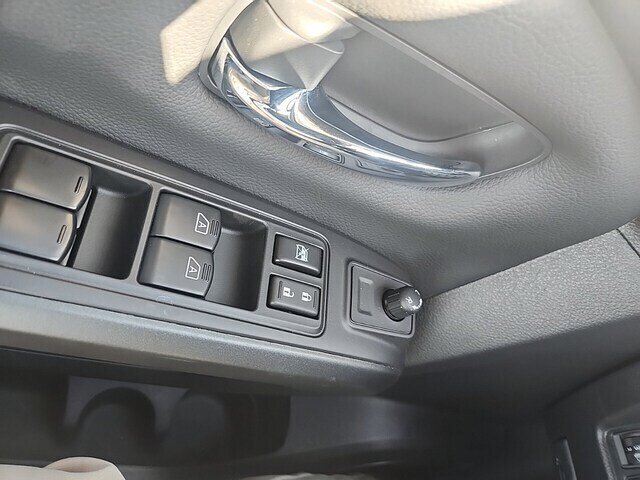 New 2023 Nissan Titan PRO-4X w/ Pro-4x Convenience Package AWD/4WD image 18