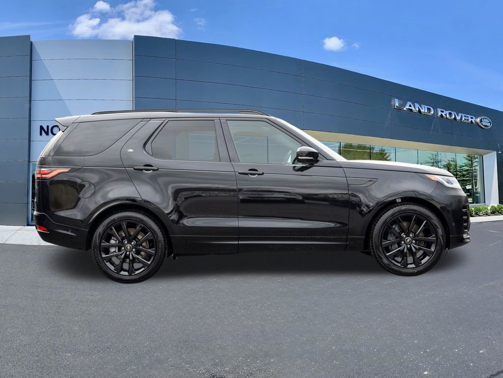 New 2026 Land Rover Discovery Limited Edition AWD/4WD image 8