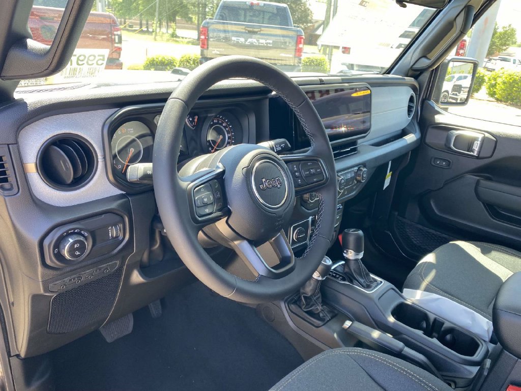 New 2026 Jeep Gladiator Sport AWD/4WD image 43
