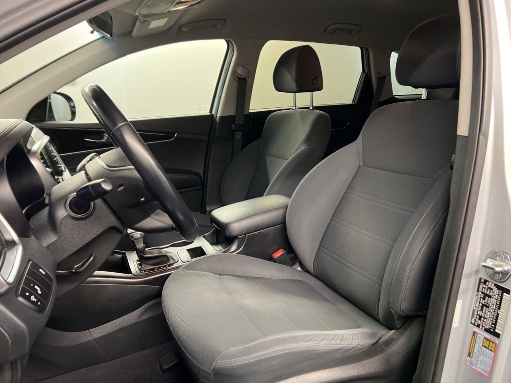 Used 2020 Kia Sorento S image 26