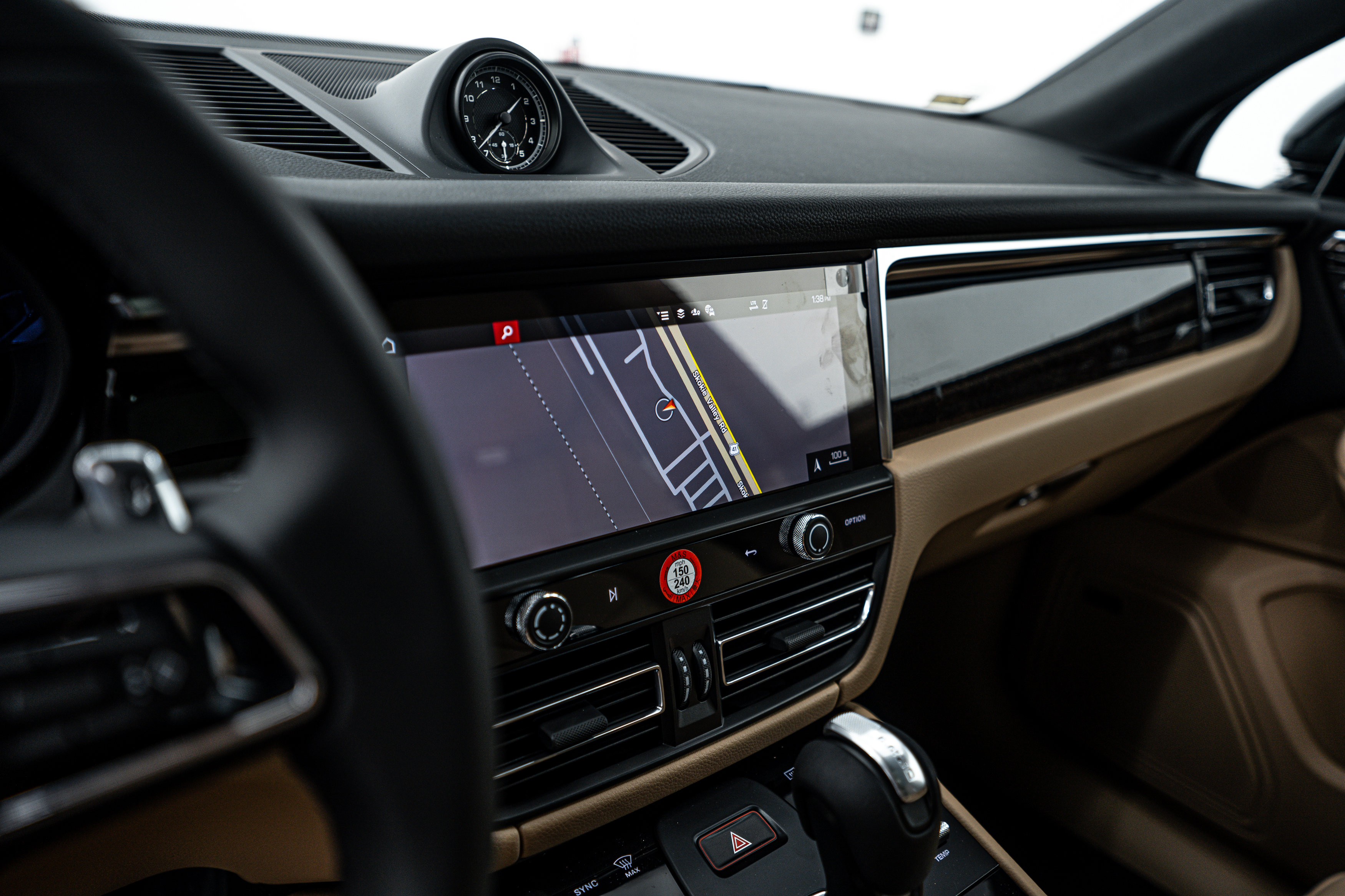 New 2025 Porsche Macan image 16