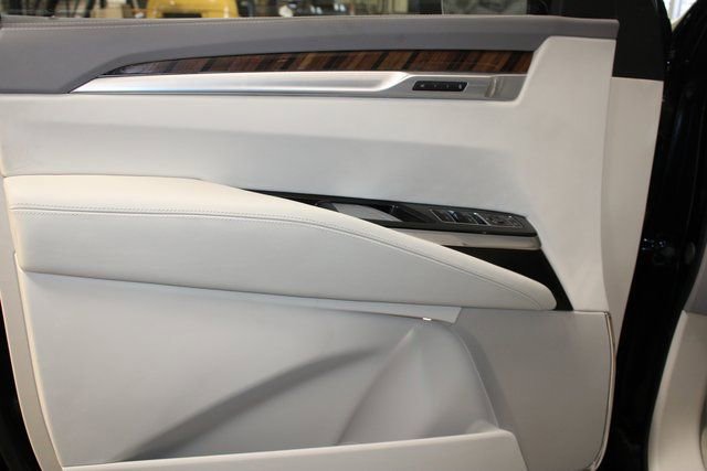 New 2026 Cadillac Escalade Platinum Luxury image 12