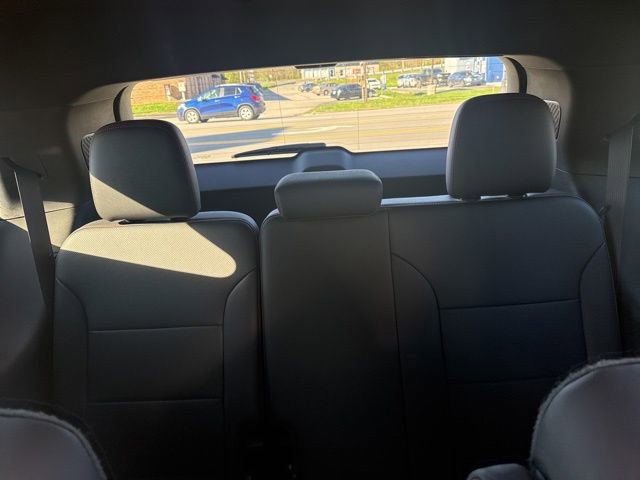 Used 2024 Chevrolet Traverse RS w/ LPO, Floor Liner Package AWD/4WD image 33