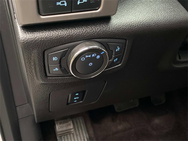 Used 2016 Ford F150 Platinum w/ Equipment Group 701A Luxury image 16