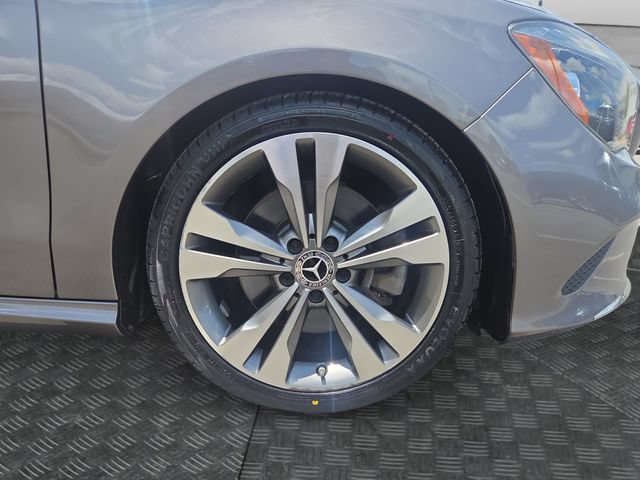 Used 2018 Mercedes-Benz CLA 250 4MATIC image 38