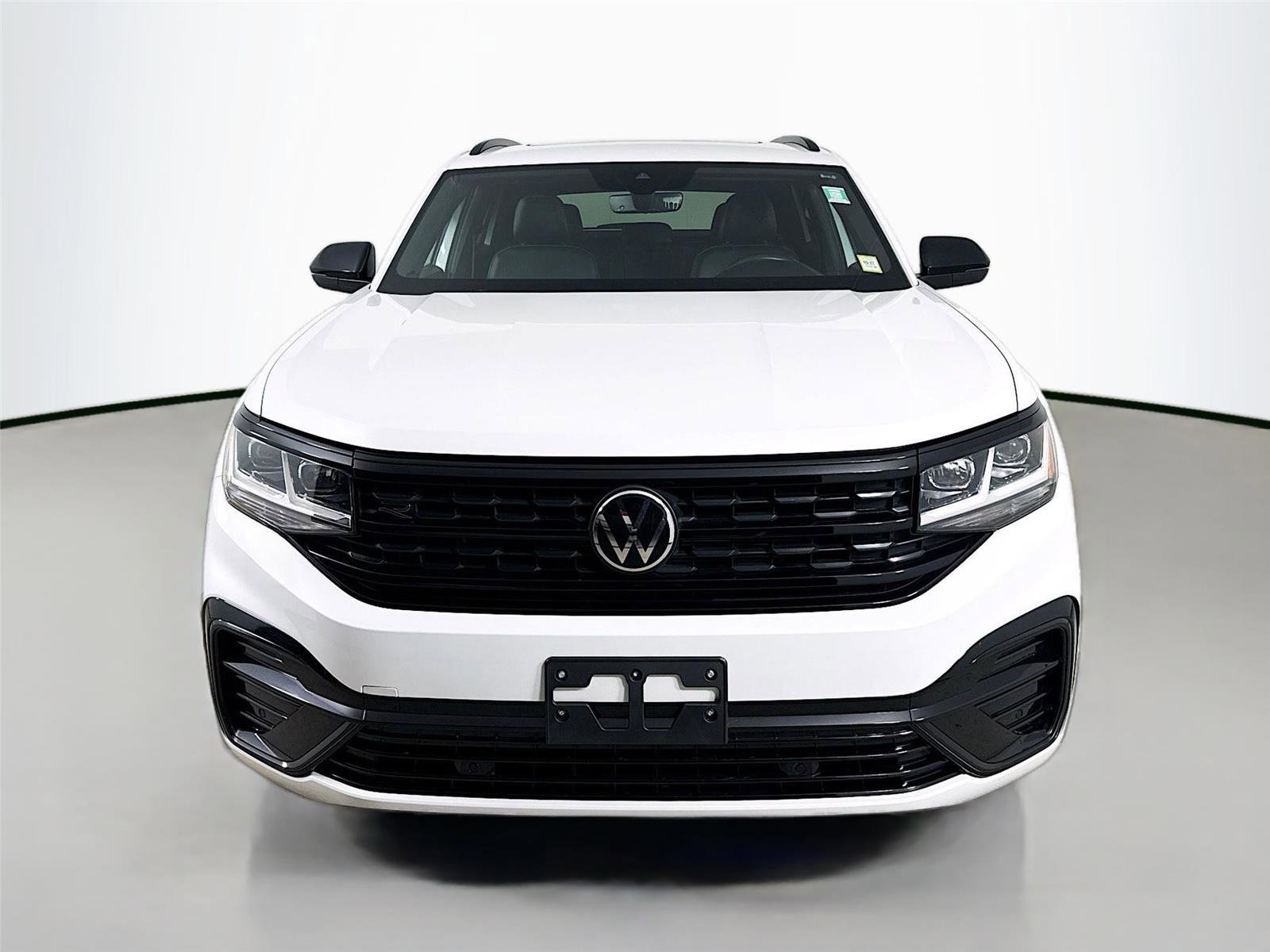 Used 2023 Volkswagen Atlas Cross Sport SEL R-Line AWD/4WD image 4