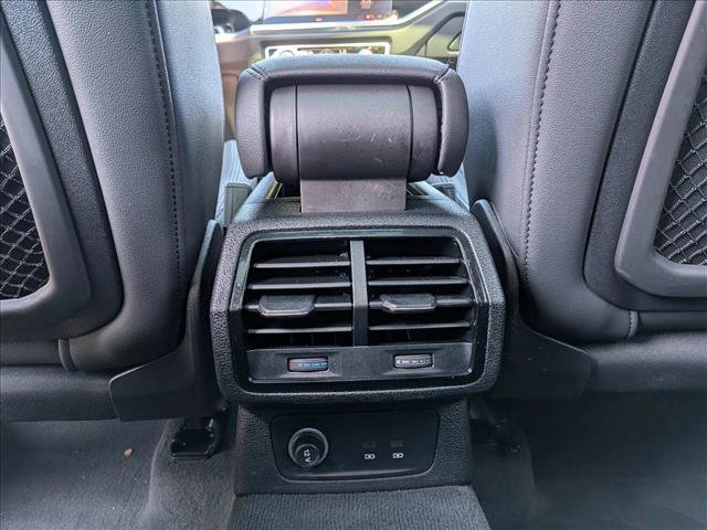 Used 2024 Audi Q3 2.0T Premium AWD/4WD image 16
