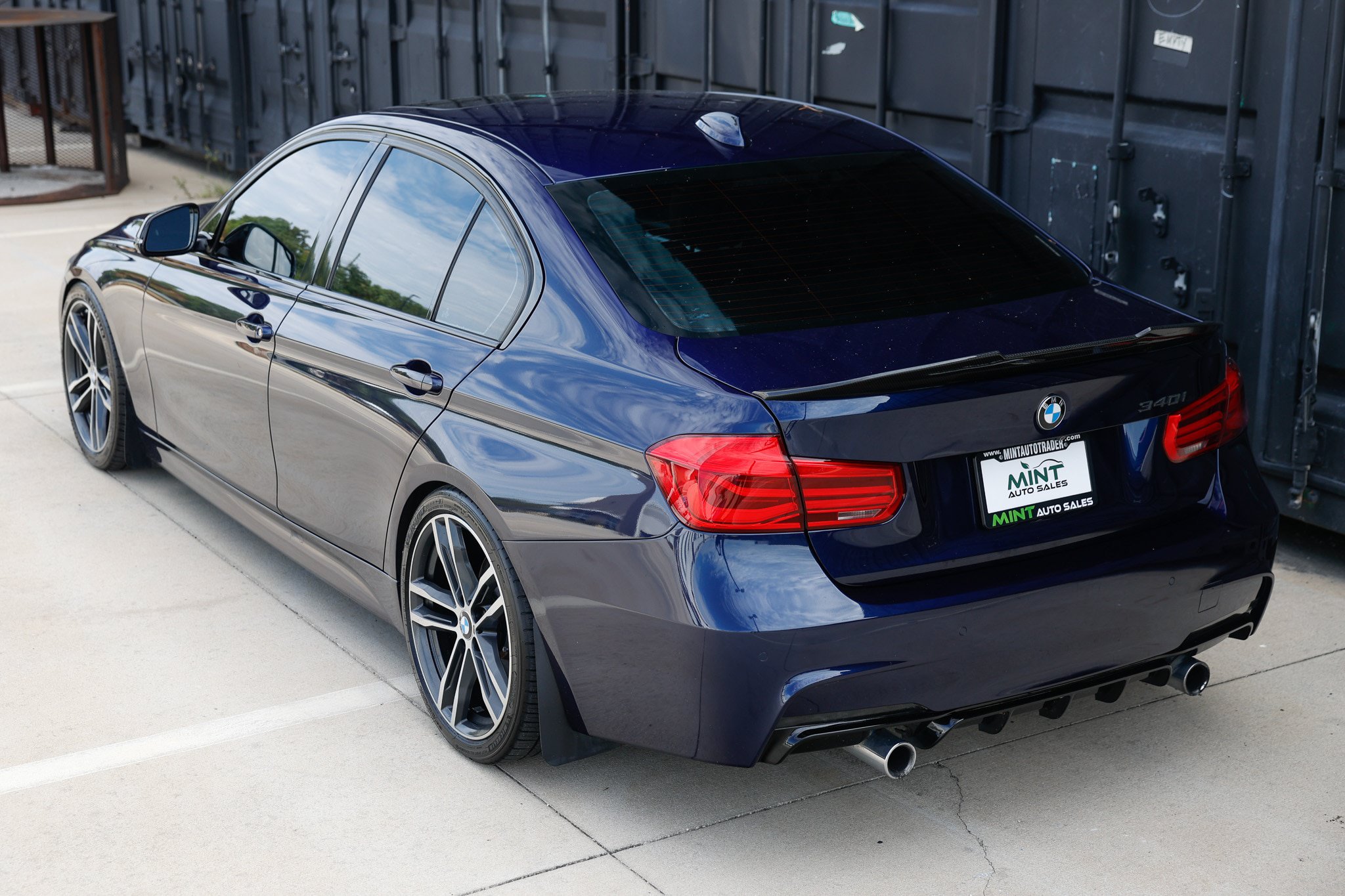 Used 2018 BMW 340i Sedan RWD image 8