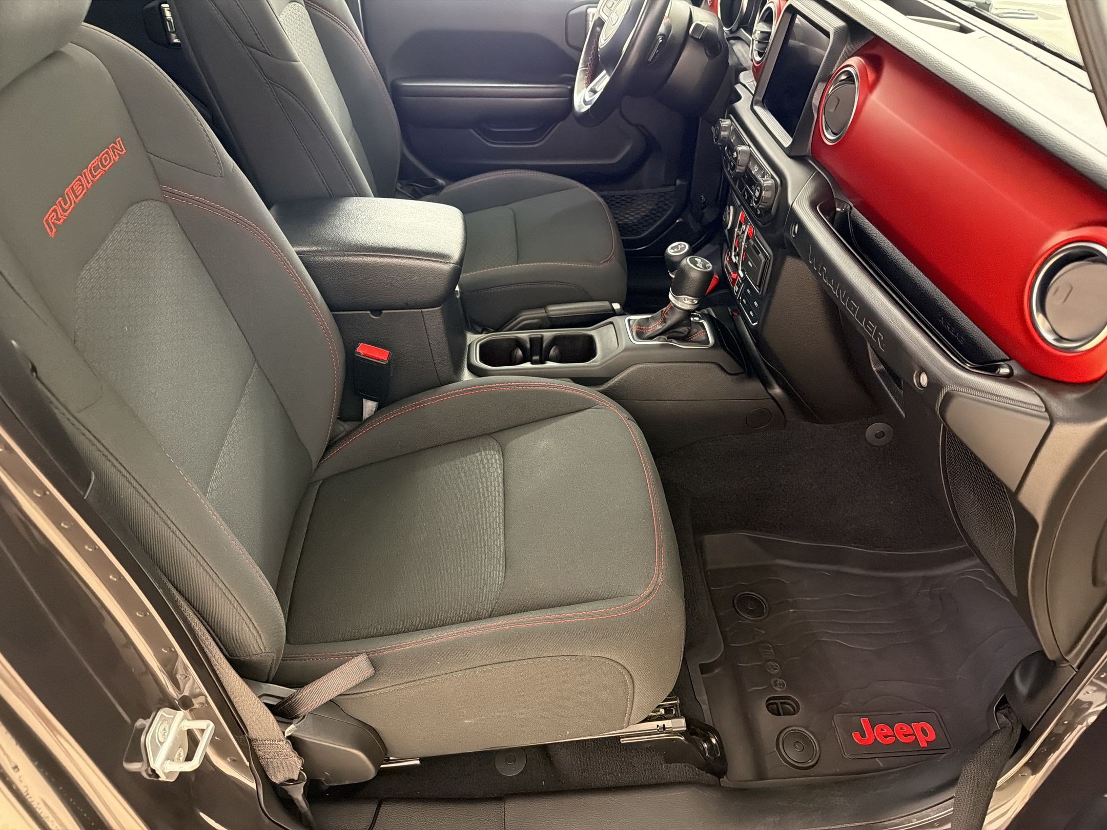 Used 2021 Jeep Wrangler Unlimited Rubicon AWD/4WD image 24