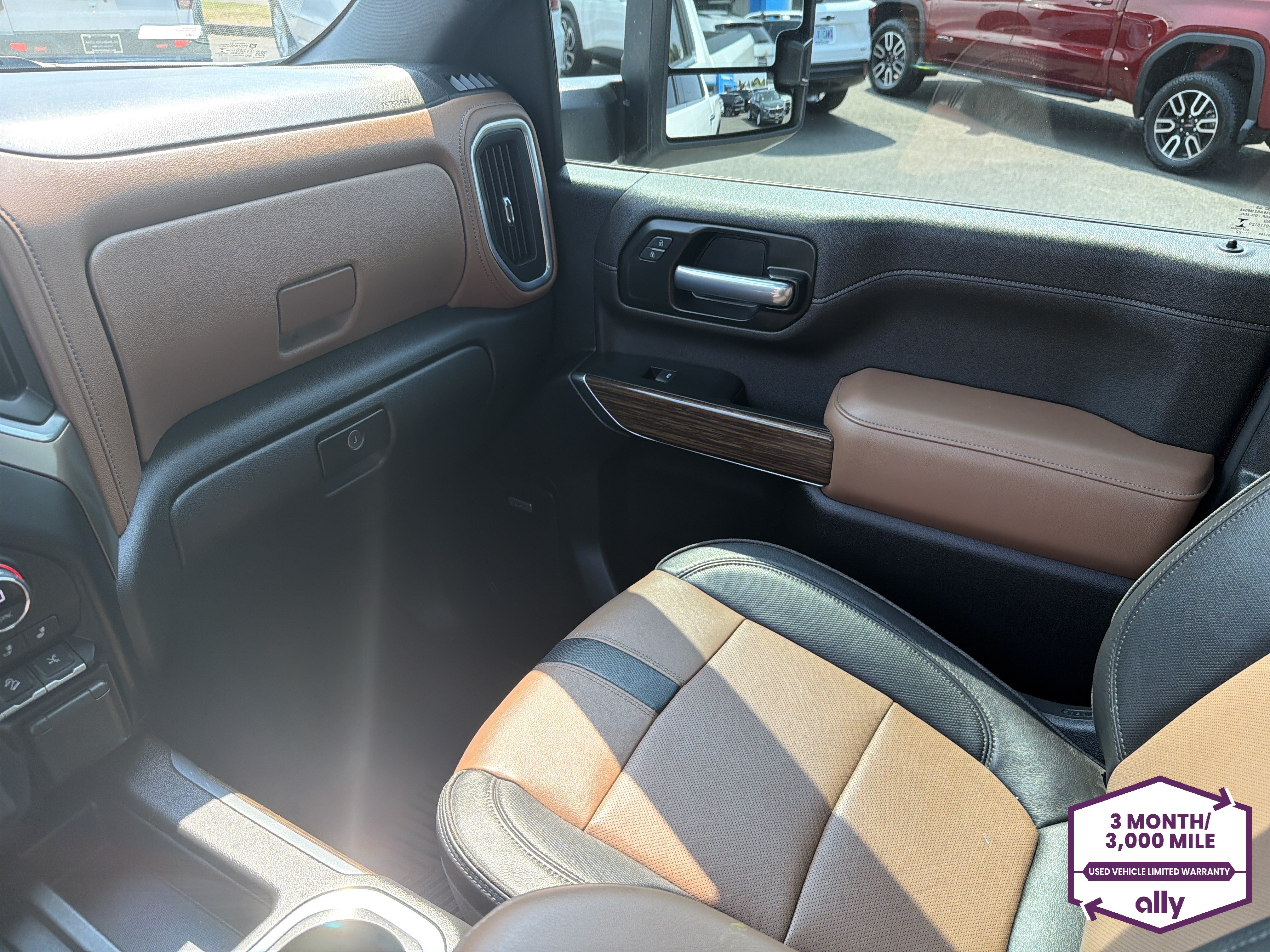 Used 2022 Chevrolet Silverado 3500 High Country w/ Safety Package II AWD/4WD image 25