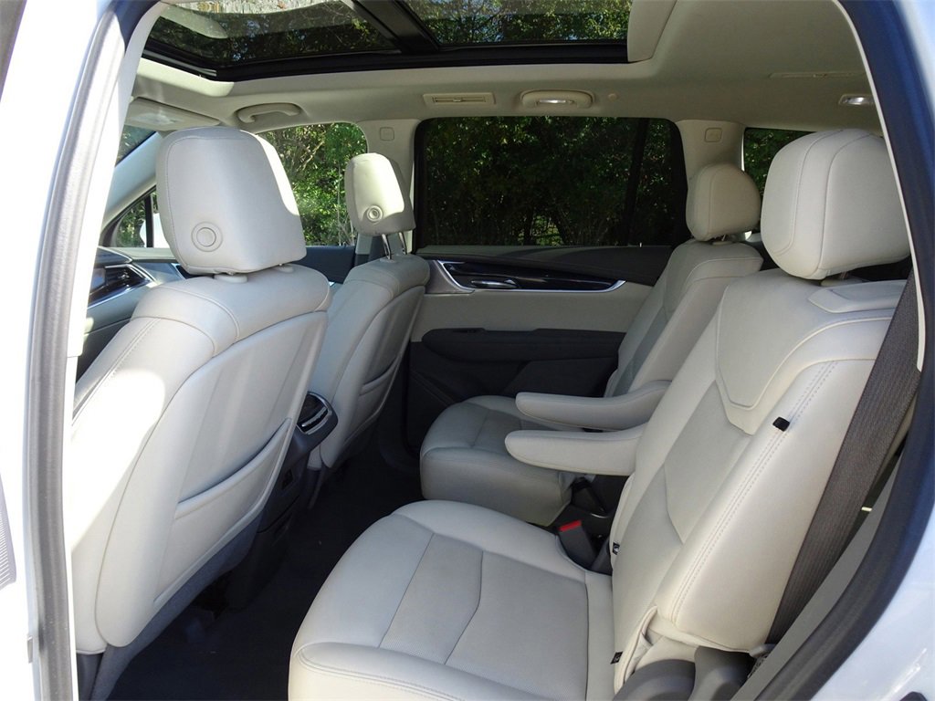 Certified 2023 Cadillac XT6 Premium Luxury w/ Technology Package image 16