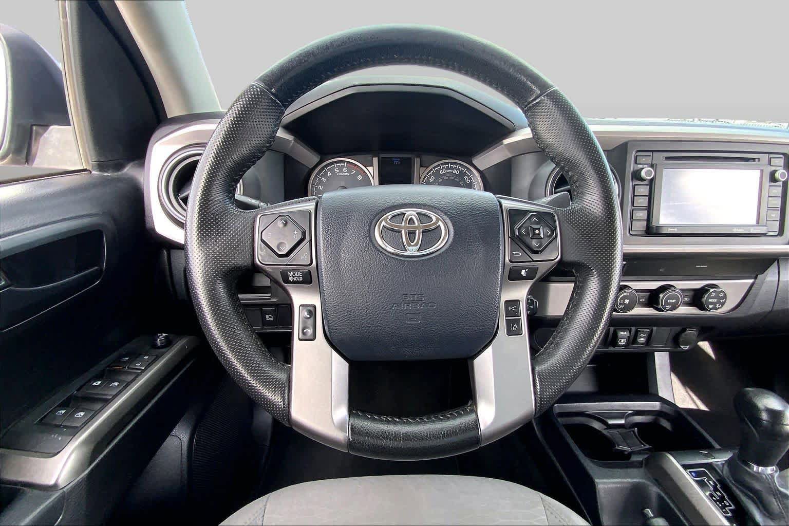 Used 2019 Toyota Tacoma SR5 RWD image 6