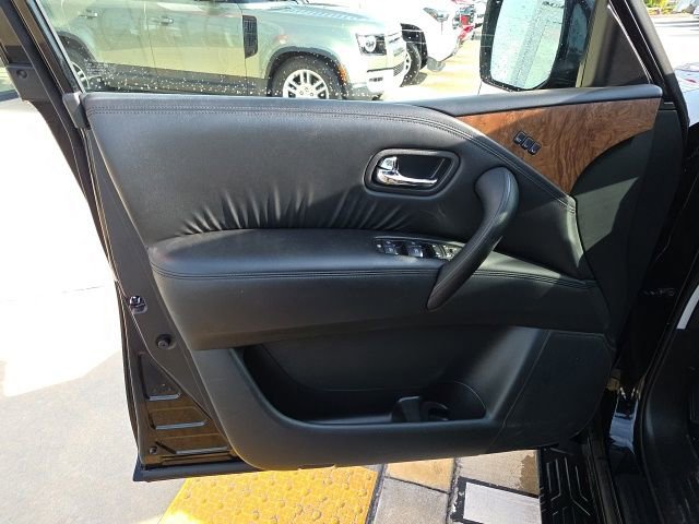 Used 2024 Nissan Armada SL w/ Captain's Chairs Package AWD/4WD image 11
