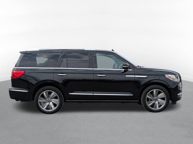 Used 2019 Lincoln Navigator Reserve AWD/4WD image 2